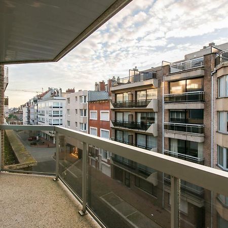 Yellow Knokke-Heist Exteriör bild