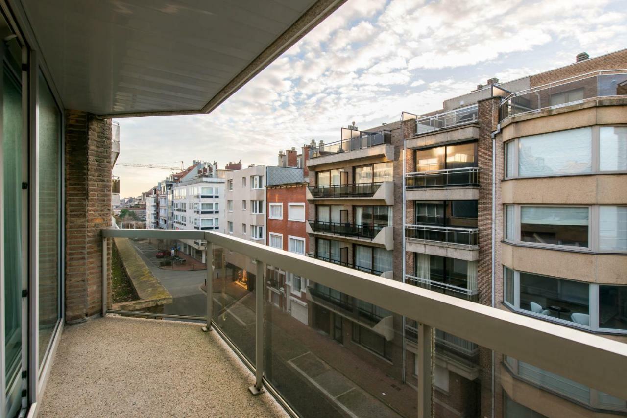 Yellow Knokke-Heist Exteriör bild
