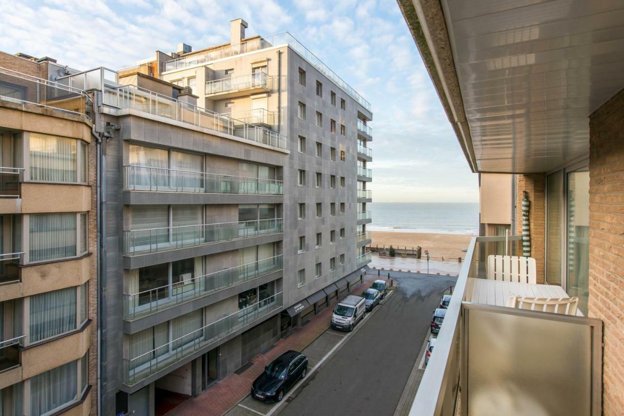 Yellow Knokke-Heist Exteriör bild
